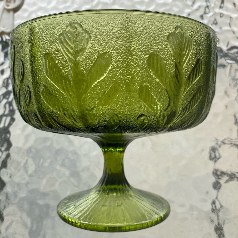 FTD 1975 Green Textured Glass Pedestal Bowl